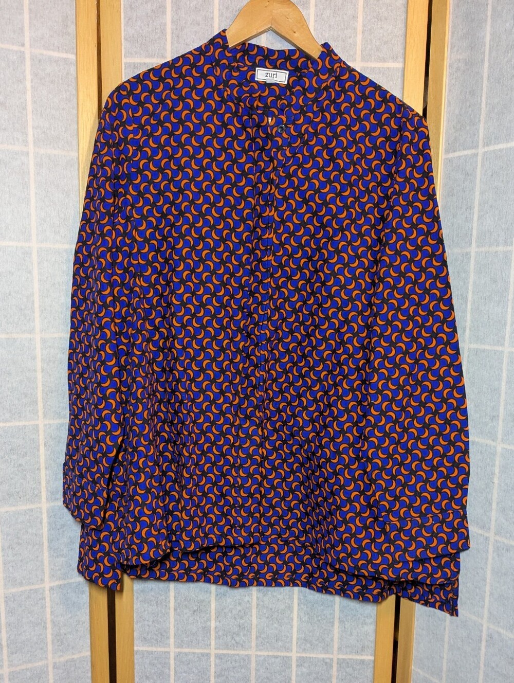 Zuri Kenya Shirt Top Long Sleeve Medium Moon Crescent Blue Orange